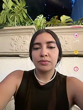 HaileyBiieber online show from 04/23/26, 11:29