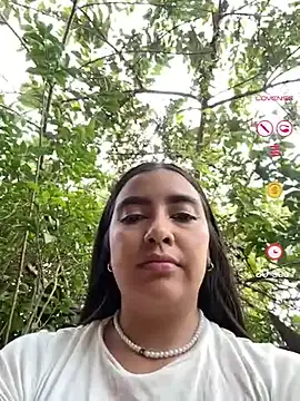 HaileyBiieber online show from 04/28/26, 10:37