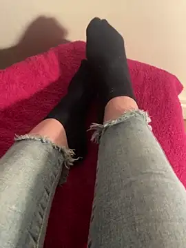 LilouPieds online show from 03/28/26, 10:42