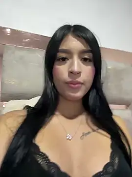 Snapshot of Hannaa_blondee chatting on 05/22/26, 01:13 Hannaa blondee online show from 05/22/26, 01:13