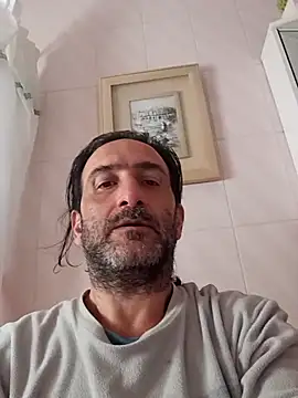 DanTrov79 online show from 04/18/26, 09:35