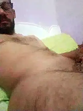 Snapshot of Alimohamed08 chatting on 05/15/26, 11:56 Alimohamed08 online show from 05/15/26, 11:56