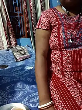 Snapshot of Curvy_Divaa chatting on 05/19/26, 01:50 Curvy Divaa online show from 05/19/26, 01:50