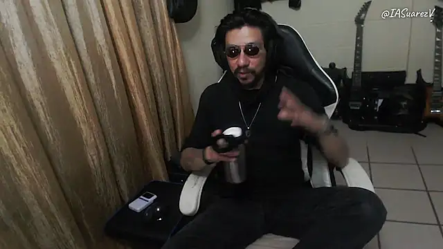 IASuarezV online show from 04/26/26, 06:33