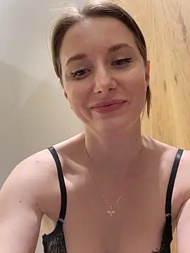 FReyja 44 online show from 04/03/26, 10:57