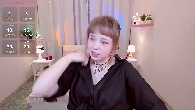 LeonaHicks online show from 03/28/26, 06:02