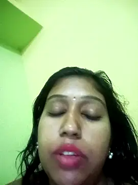 bannerjeesneha20 online show from 05/03/26, 02:23