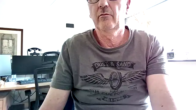 Snapshot of HotLucas66 chatting on 04/20/26, 01:03 HotLucas66 online show from 04/20/26, 01:03