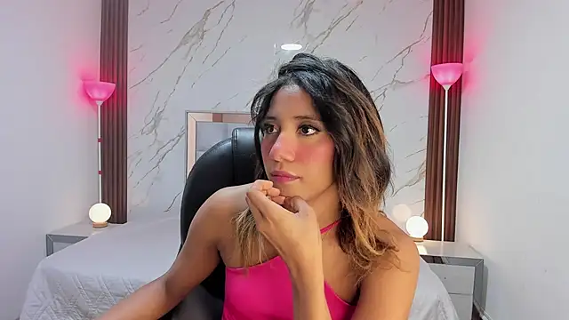 Snapshot of EsperanzaMora chatting on 04/23/26, 12:29 EsperanzaMora online show from 04/23/26, 12:29