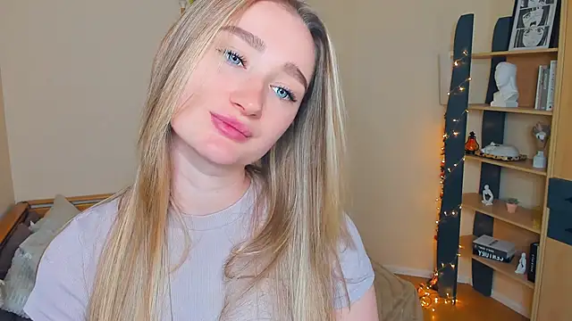 VioletteClaire online show from 05/01/26, 08:30