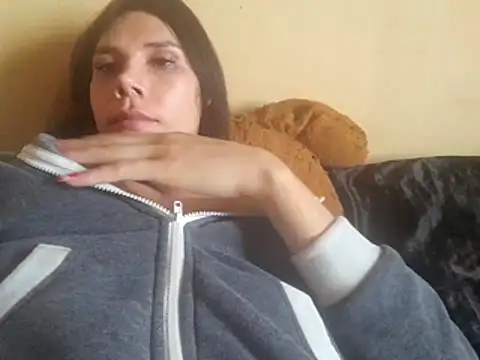Snapshot of GinaLaFenix chatting on 08/01/26, 04:17 GinaLaFenix online show from 08/01/26, 04:17