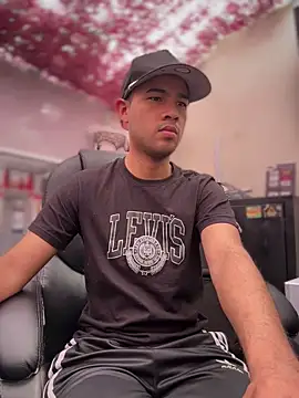 Zhang Weii online show from 03/24/26, 04:23