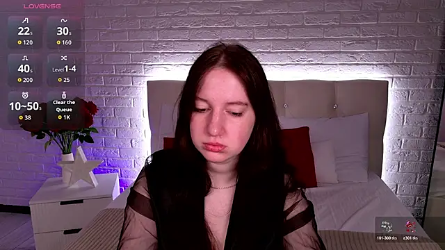 Snapshot of Elisabeth_Binder chatting on 04/02/26, 03:37 Elisabeth Binder online show from 04/02/26, 03:37