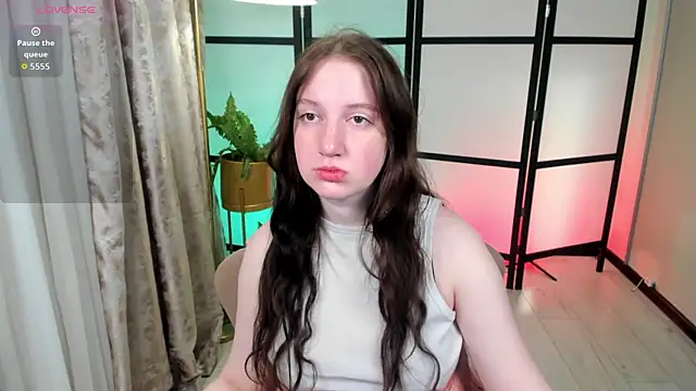 Snapshot of Elisabeth_Binder chatting on 04/06/26, 03:37 Elisabeth Binder online show from 04/06/26, 03:37
