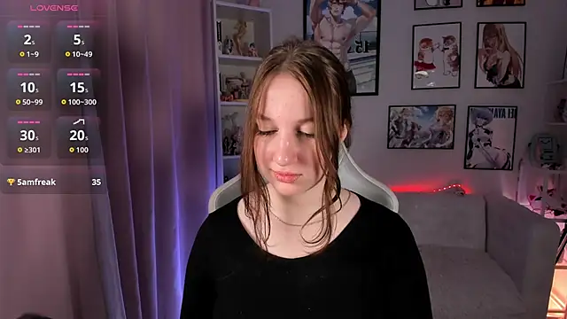 Snapshot of Elisabeth_Binder chatting on 05/08/26, 03:45 Elisabeth Binder online show from 05/08/26, 03:45