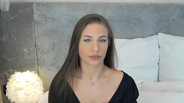 Snapshot of Lana_Drake chatting on 05/01/26, 05:12 Lana Drake online show from 05/01/26, 05:12