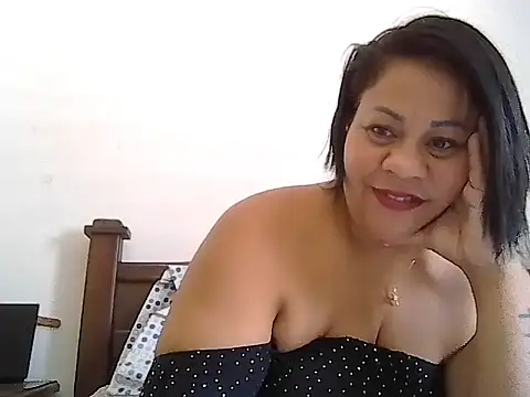Veronica missbigg online show from 05/11/26, 04:04