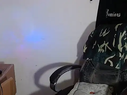 SexyboyHot2000 online show from 04/23/26, 10:56