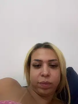 Snapshot of marcellyfiori chatting on 04/14/26, 11:00 marcellyfiori online show from 04/14/26, 11:00