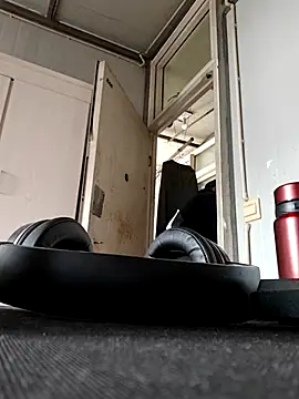 dyjdddttj online show from 03/25/26, 01:11