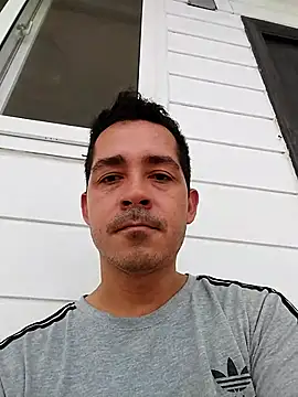 Gabriel leon33 online show from 06/30/26, 06:20