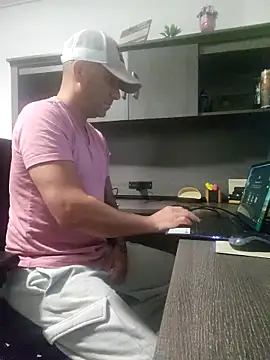 Cutecamboy4you online show from 04/27/26, 02:37