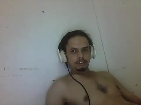 Raku2386 online show from 04/13/26, 05:35