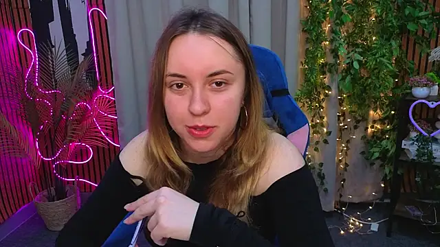 LucyMendoza online show from 03/26/26, 12:22