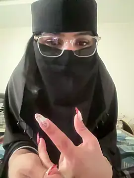 karandeep kaur isback online show from 03/25/26, 07:14