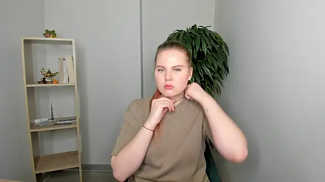 PaulinaBigley online show from 04/05/26, 09:39