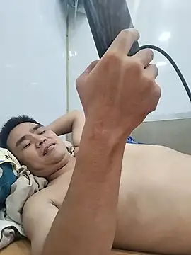 Snapshot of Tinh_love chatting on 06/22/26, 12:13 Tinh love online show from 06/22/26, 12:13