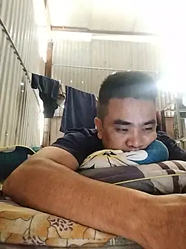 Snapshot of Tinh_love chatting on 07/05/26, 11:34 Tinh love online show from 07/05/26, 11:34
