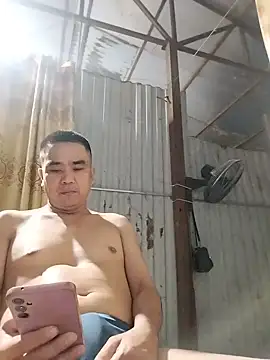 Snapshot of Tinh_love chatting on 08/03/26, 11:37 Tinh love online show from 08/03/26, 11:37