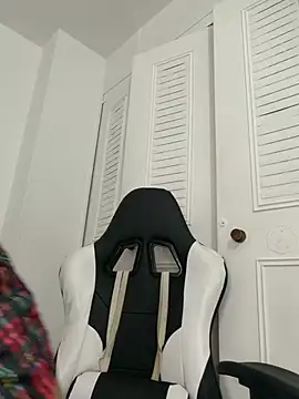 Valerie-S online show from 06/20/26, 03:04