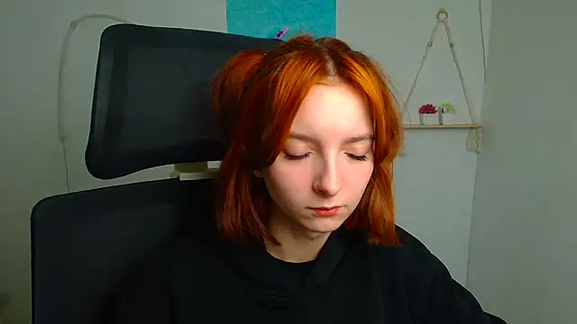 Butterfly Milly online show from 04/15/26, 11:39