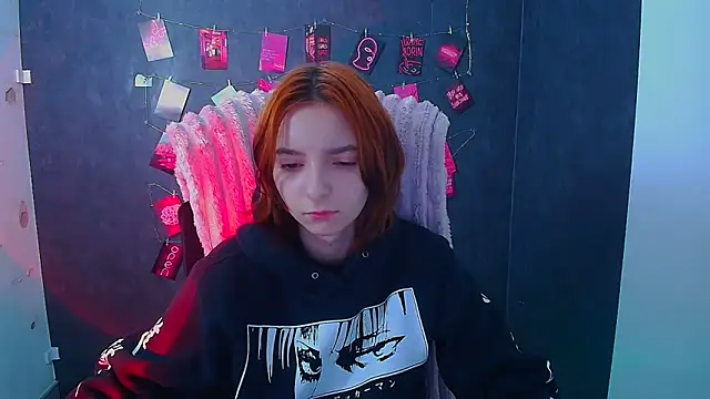 Butterfly Milly online show from 04/26/26, 06:00