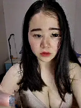 Snapshot of yaoyao0324 chatting on 03/26/26, 06:30 yaoyao0324 online show from 03/26/26, 06:30