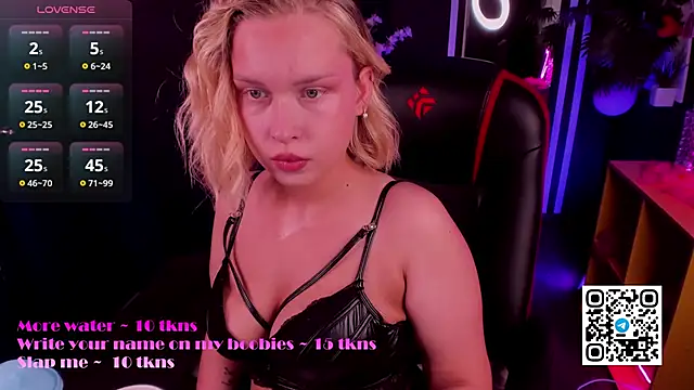 Snapshot of angelic_coy chatting on 05/07/26, 10:53 angelic coy online show from 05/07/26, 10:53