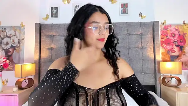 SamantaAristizabal2 online show from 05/15/26, 11:06