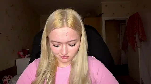 Sophia Blonde online show from 04/02/26, 01:47