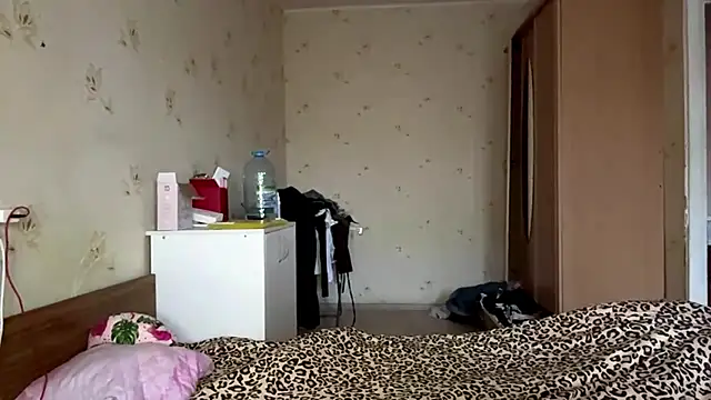 Snapshot of Sophia_Blonde chatting on 04/09/26, 02:11 Sophia Blonde online show from 04/09/26, 02:11