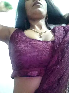 Snapshot of khushi_ji00 chatting on 03/26/26, 06:13 khushi ji00 online show from 03/26/26, 06:13