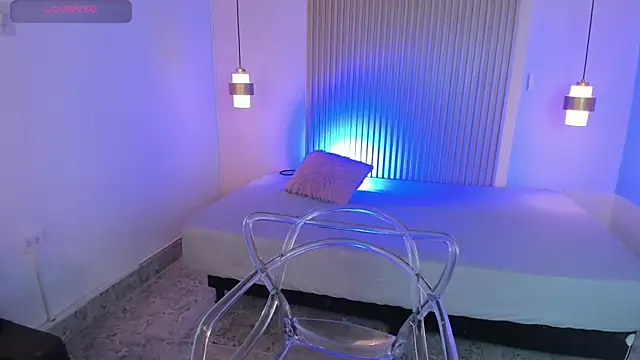 MollyGray8 online show from 05/06/26, 12:54