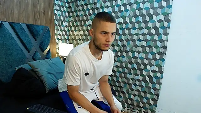 Snapshot of Joaho_Fernandez chatting on 06/11/26, 12:32 Joaho Fernandez online show from 06/11/26, 12:32