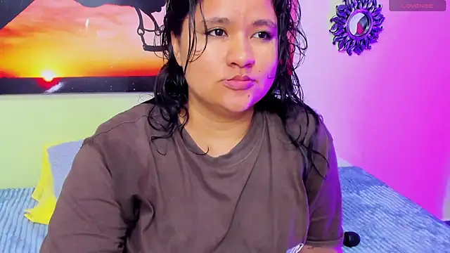 Snapshot of natasha_adam21 chatting on 05/22/26, 02:30 natasha adam21 online show from 05/22/26, 02:30
