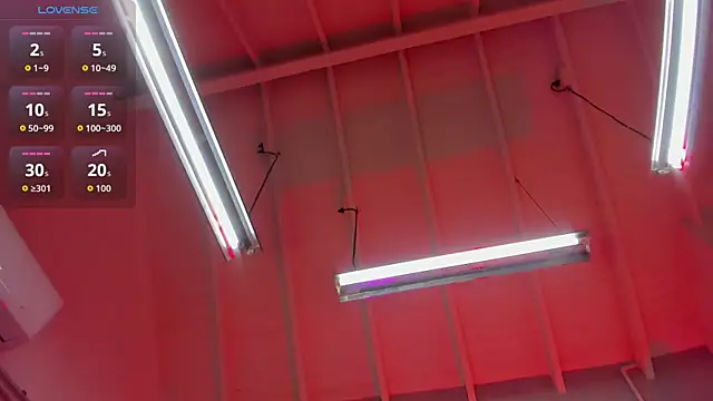 Victoria Vega   online show from 04/21/26, 12:00