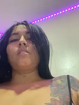 Snapshot of allissonSaenz chatting on 03/31/26, 11:32 allissonSaenz online show from 03/31/26, 11:32