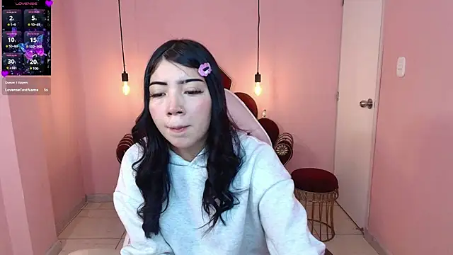 Soffi x x  online show from 06/05/26, 08:47