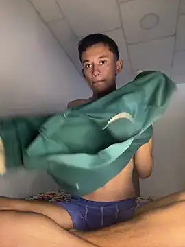 io skay online show from 04/15/26, 09:04