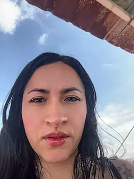 kimberly peter online show from 04/22/26, 02:18